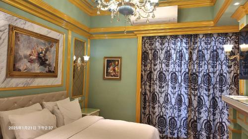 Double Room with Mountain View