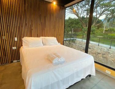 Queen Suite with Pool View