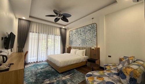 Double Room with Pool View