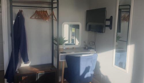 Stag - Double Room with Sea View (separate private shower room)