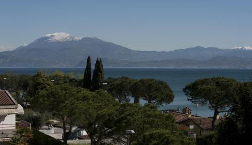 Comfort Double Room with Balcony and Lake View