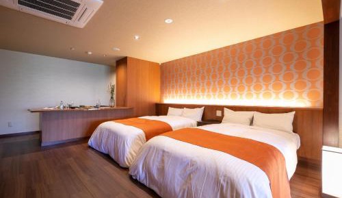 Deluxe Suite with Spa Bath