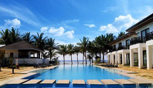 Suite with Pool View