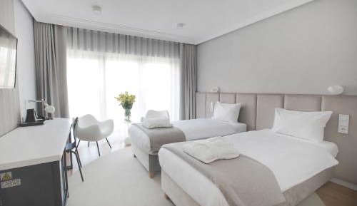 Large Twin Room