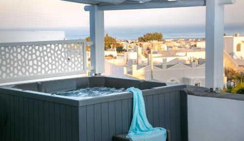 Deluxe Villa with Hot Tub