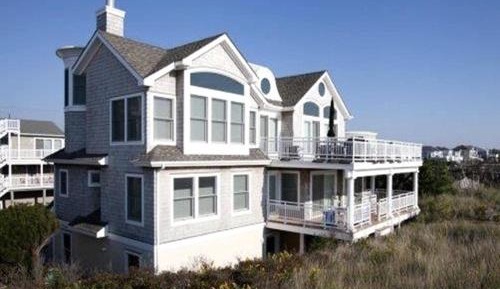 Four-Bedroom Holiday Home