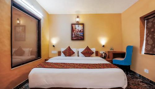 Double Room with Balcony (2 Adults + 1 Child)