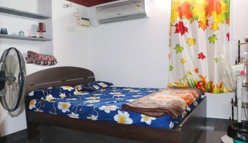 Deluxe Room (2 Adults + 1 Child)
