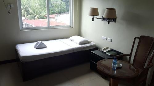 Budget Single Room