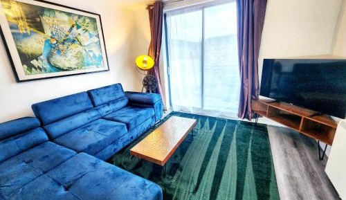 One-Bedroom Apartment with Balcony