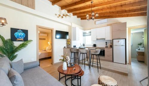 Deluxe Family Suite
