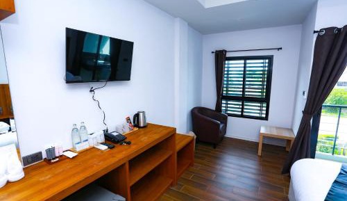 Standard King Room