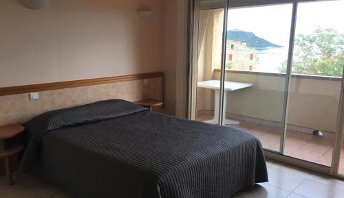 Superior Double Room with Balcony and Sea View