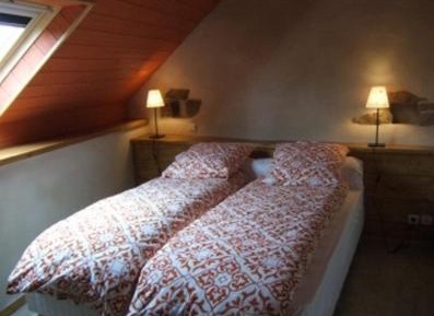 Cottage (6 Adults)