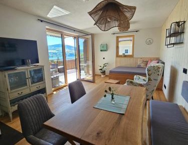 One-Bedroom Premium Apartment with Ocean View