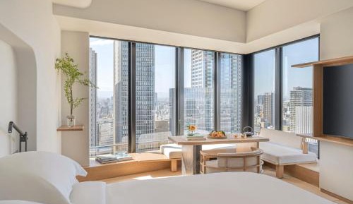 Tatami Corner King Suite