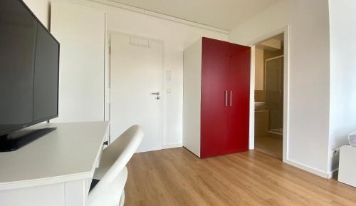Studio with Balcony