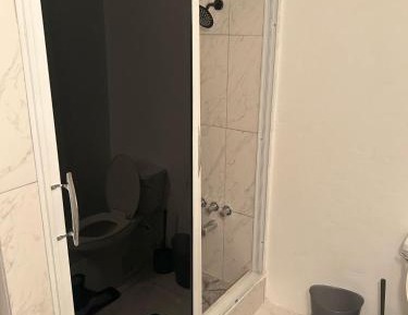 Deluxe Double Room (2 Adults + 1 Child)