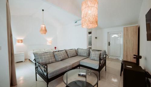 Junior Suite with Garden View