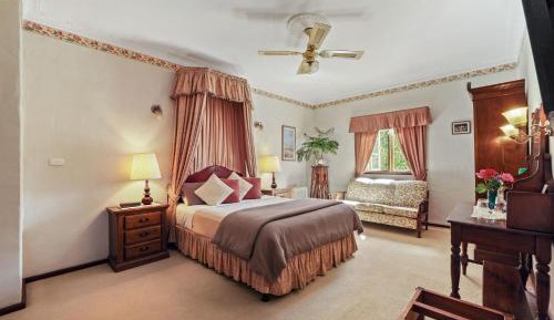Queen Room with Spa Bath