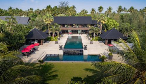 Villa - Beach Front
