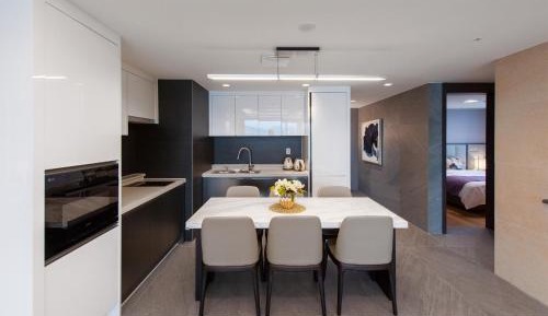 Royal Family Suite