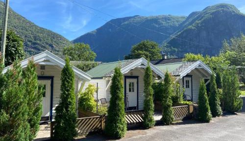 Cottage with Shared Bathroom