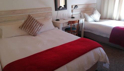 Deluxe Family Suite