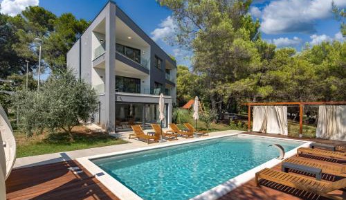 Villa with Private Pool