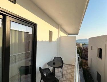 One-Bedroom Apartment with Balcony