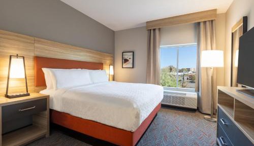One-Bedroom King Suite