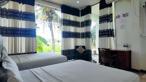 Quadruple Room with Balcony