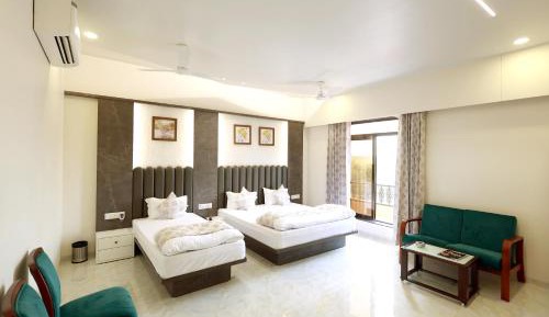 Executive Triple Room
