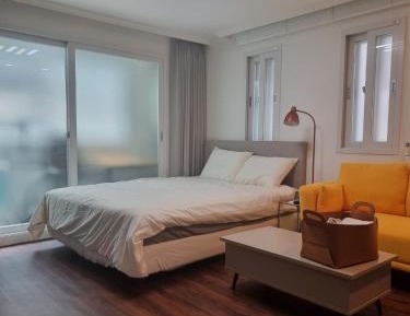 One-Bedroom Villa