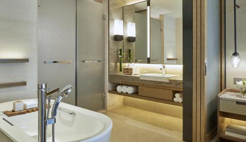 Premier Guest Room with Two Double Beds and River View