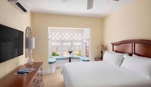 Superior Mini Suite