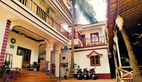 Deluxe Double Room (2 Adults + 1 Child)