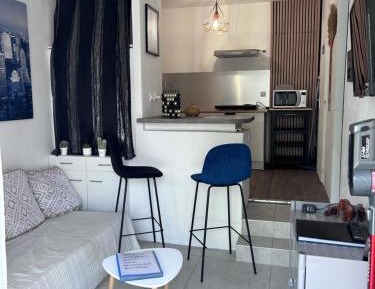 One-Bedroom Apartment with Terrace