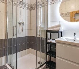 Deluxe One-Bedroom Apartment with City View