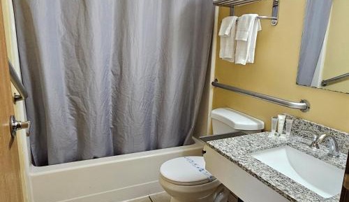 Economy Triple Room