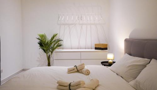 Three-Bedroom Deluxe Apartment