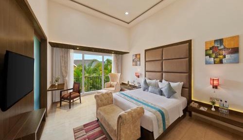 Junior Suite with Balcony