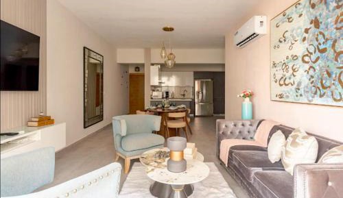 Two-Bedroom Deluxe Apartment with Balcony