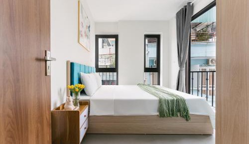 Two-Bedroom Apartment with Balcony