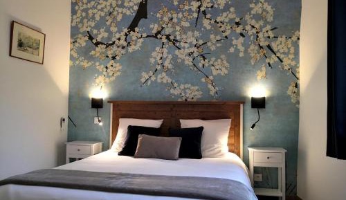 Deluxe Room 2