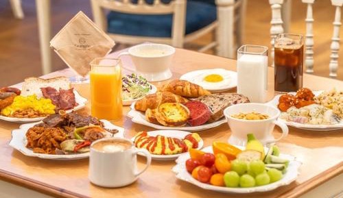 Signature Deluxe Double Room (Breakfast Buffet PKG for 2)