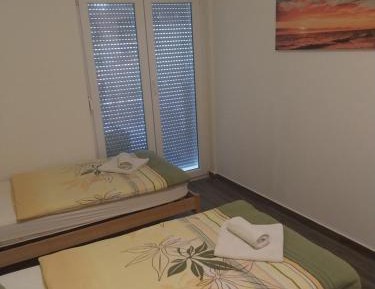 One-Bedroom Deluxe Apartment