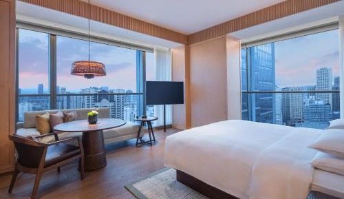 Premium King Room
