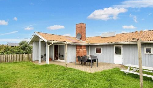 Four-Bedroom Holiday Home