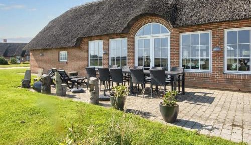 Seven-Bedroom Holiday Home